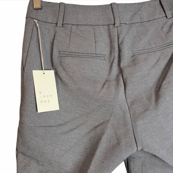 A New Day Gray Grey Curvy Stretch Split Hem Dress Pants 2 - Picture 5 of 9